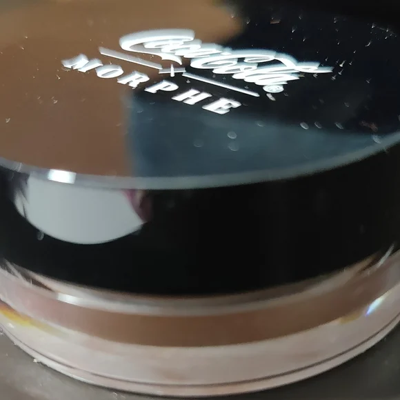 COCA-COLA X MORPHE GLOWING PLACES LOOSE HIGHLIGHTER - SERVE SPARKLING